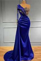 Robe de bal sirène longue bleu roi à une épaule et manches