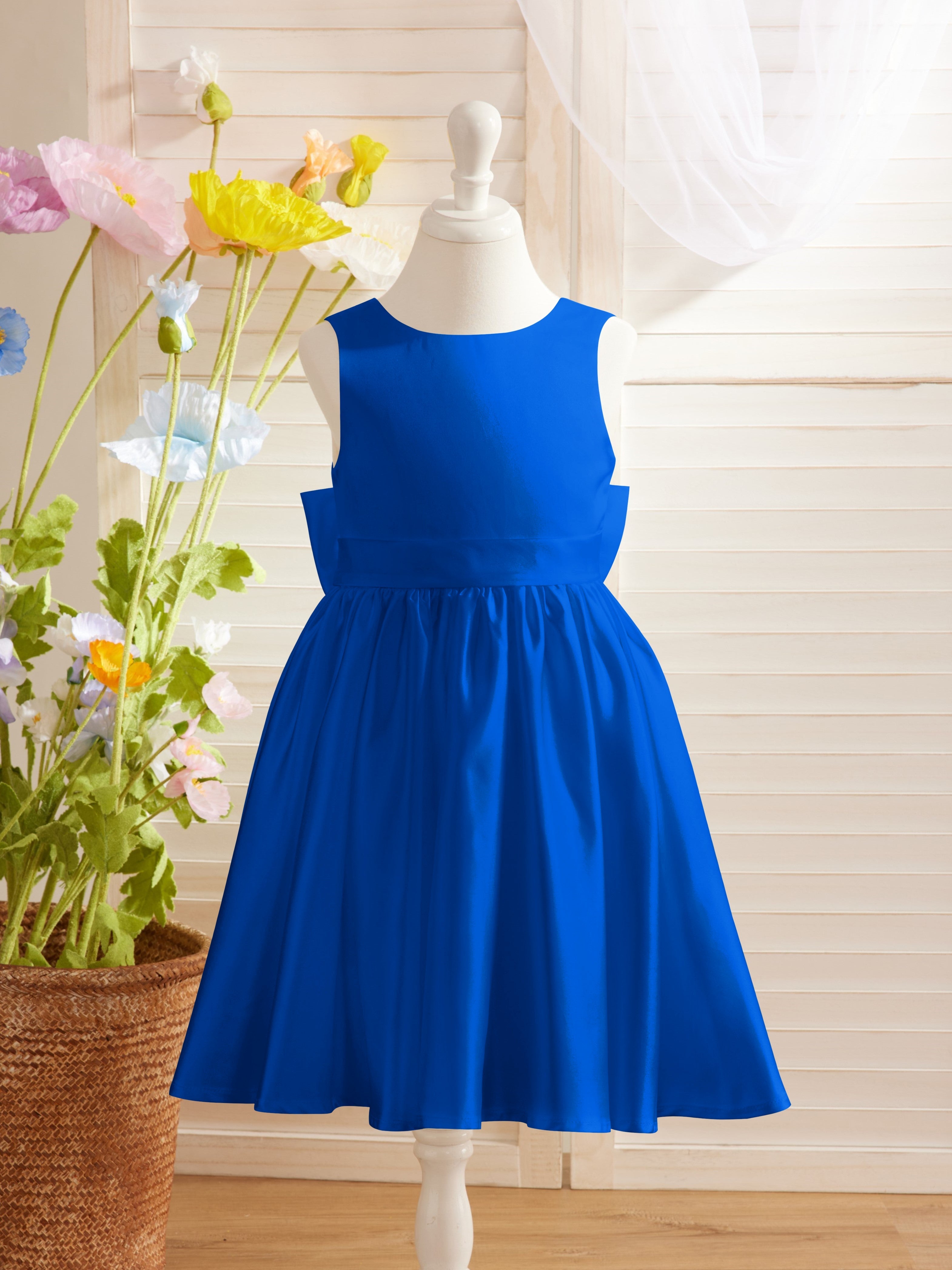 Elegante vestido de niña de las flores de satén con corte en A, espalda en V y lazo, hasta la rodilla 