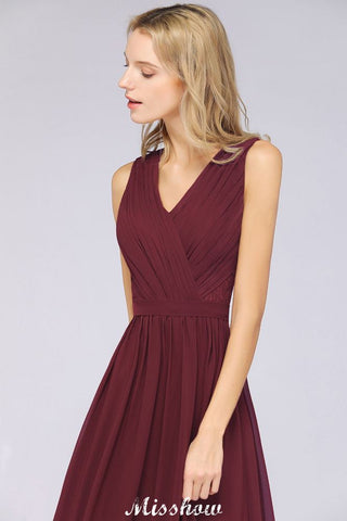 Vestido de dama de honor largo hasta el suelo, corte en A, con volantes, de gasa y encaje, con escote en V.