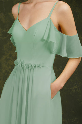 Vestido largo de fiesta de tul con tirantes finos y corte en A con volantes