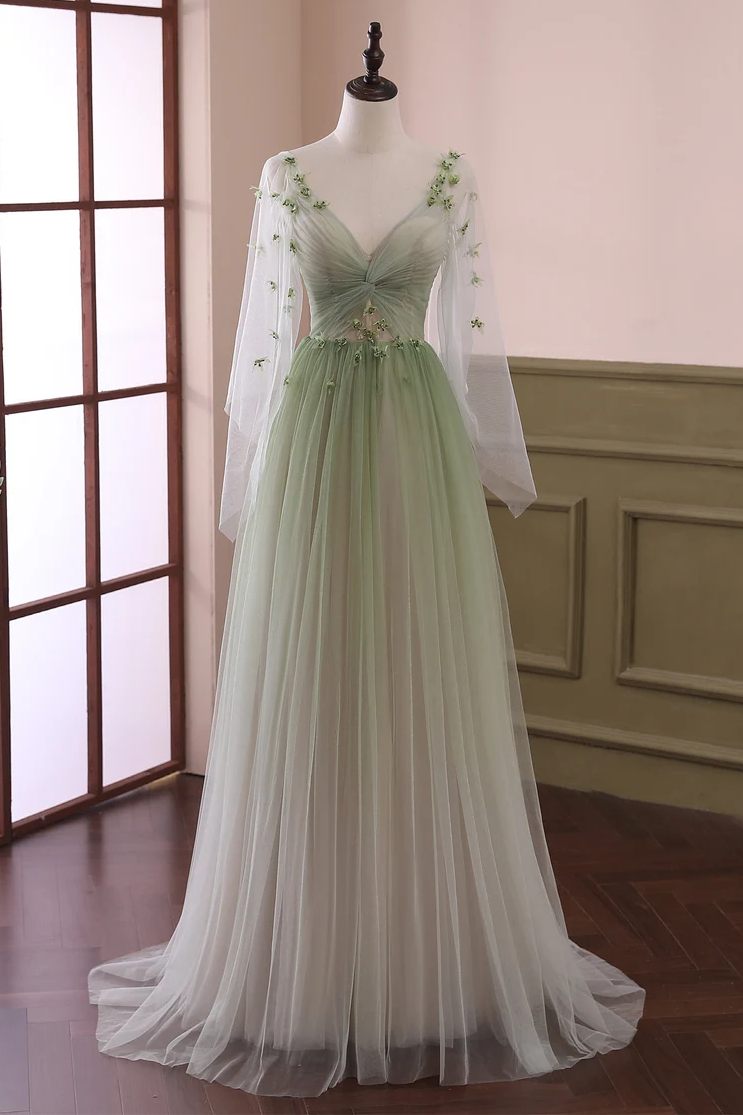 Sabina | Robe de bal en tulle trapèze à manches longues couleur sauge avec appliques