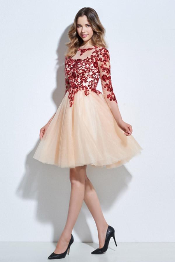 Vestido de cóctel hasta la rodilla con escote redondo, mangas tres cuartos, apliques y lentejuelas PG118