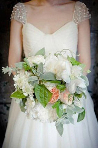 Vestido de novia plisado con escote redondo, mangas casquillo, cola de barrido y pedrería WD106