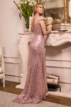 Robe de bal longue ornée de perles