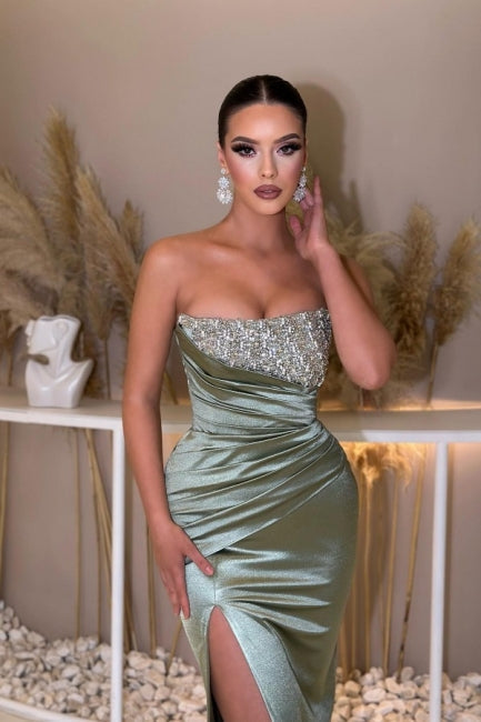 Vestidos de noche de satén sin mangas, sexis y hermosos, con cuentas y corte columna.