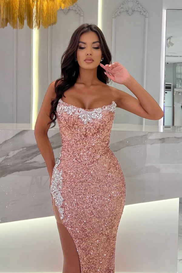 Robe de bal longue et sexy en dentelle pailletée, sans bretelles, couleur rose poudré, avec fente