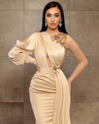 Vestido de fiesta sexy de sirena con un solo hombro, de charmeuse y con cuentas