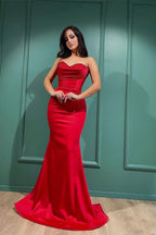 Vestidos de noche de sirena con lentejuelas, sin mangas y escote corazón rojos, sexis