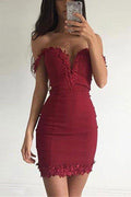 Robe de bal bordeaux courte fourreau sexy à épaules dénudées