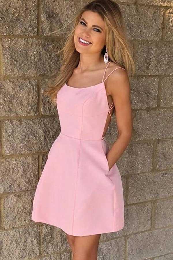 Robe de bal courte rose sexy à fines bretelles et poches PD102