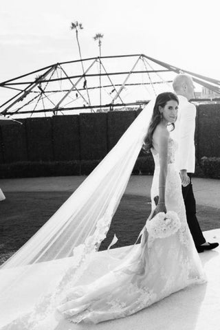 Vestidos de novia de sirena, sexis, sin tirantes, con escote corazón y encaje.