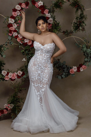 Vestido de novia sirena de encaje sin mangas con escote corazón y apliques