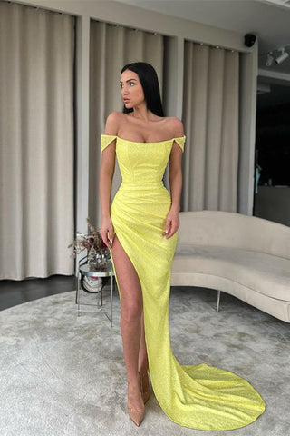 Vestido largo de fiesta amarillo sexy con hombros descubiertos y abertura