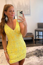 Vestido de fiesta amarillo sexy, sin mangas, con escote en V, lentejuelas, espalda descubierta y encaje.