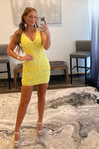 Vestido de fiesta amarillo sexy, sin mangas, con escote en V, lentejuelas, espalda descubierta y encaje.