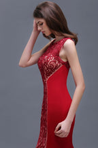 Robe de bal bordeaux fourreau à col rond et applications, longueur au sol