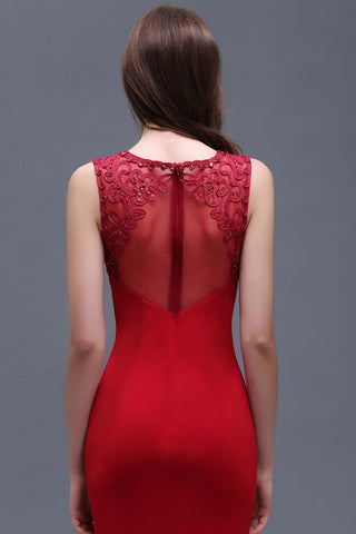 Robe de bal bordeaux fourreau à col rond et applications, longueur au sol