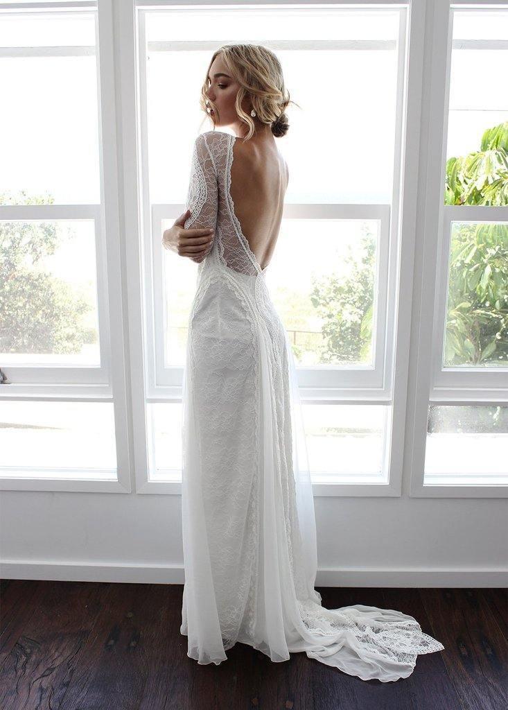 Robe de mariée fourreau/colonne en dentelle avec manches longues et dos nu WD487