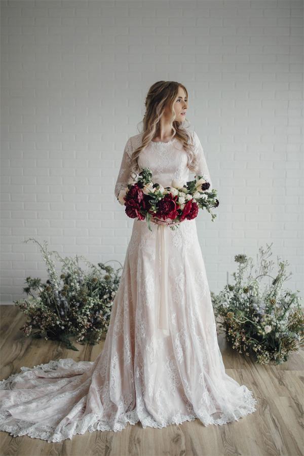 Vestido de novia modesto de encaje transparente de manga larga WD530