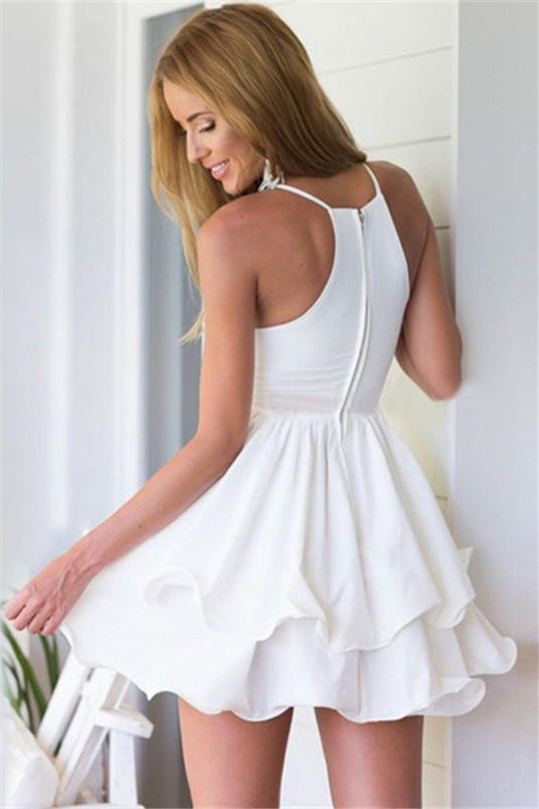Robe de bal blanche courte trapèze en mousseline à col en V et à volants