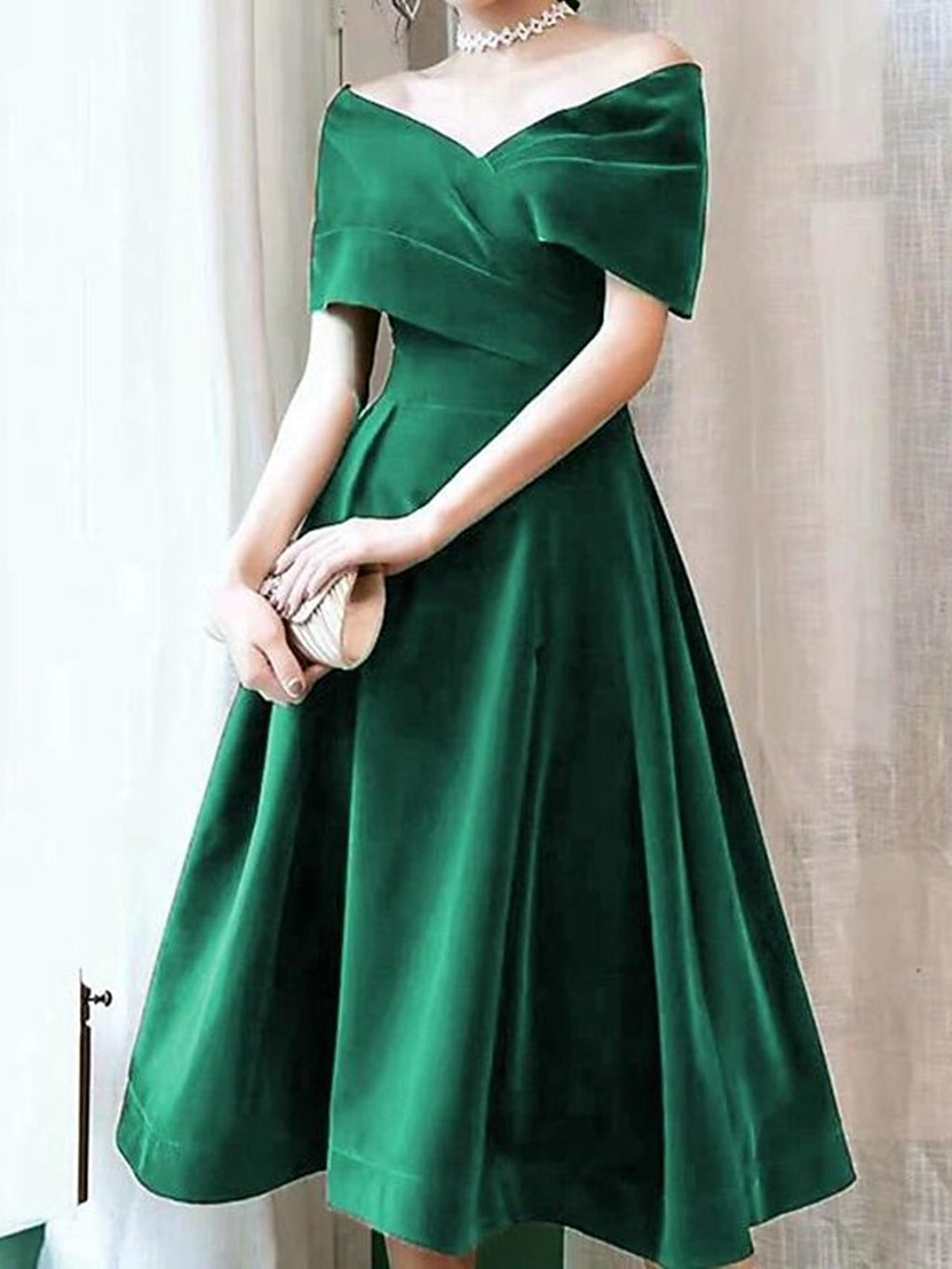 Short A-line Off the Shoulder Velvet Prom Dress Burgundy Formal Graduation Evening Dresses
