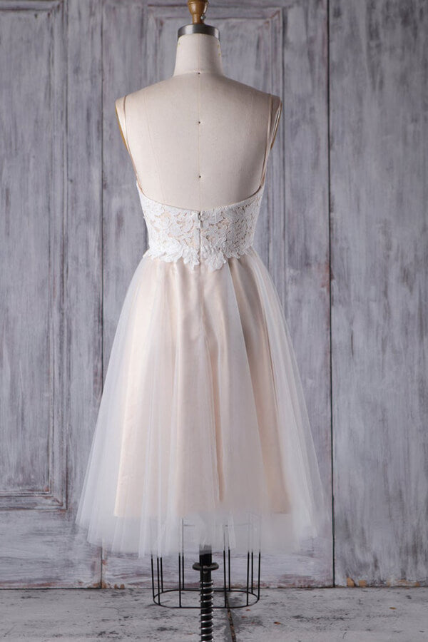 Vestido de novia corto de corte A con tirantes finos y encaje de tul