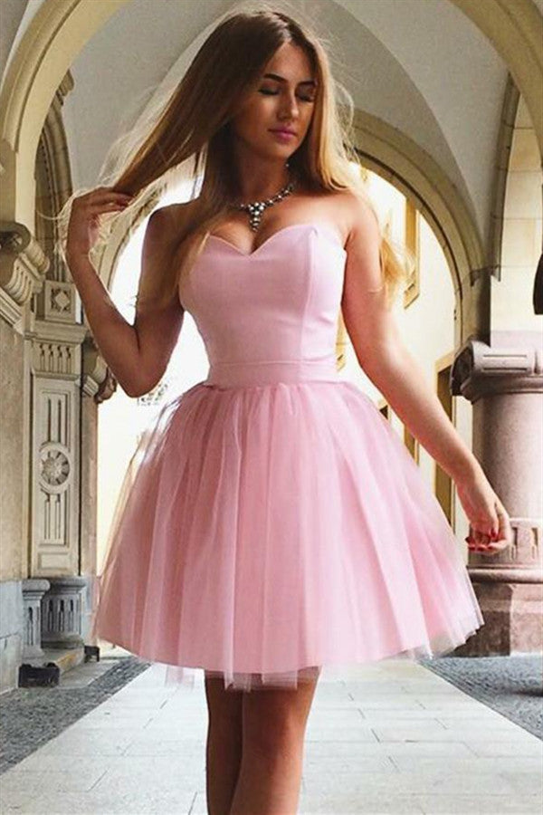 Robe de bal rose courte trapèze bustier cœur