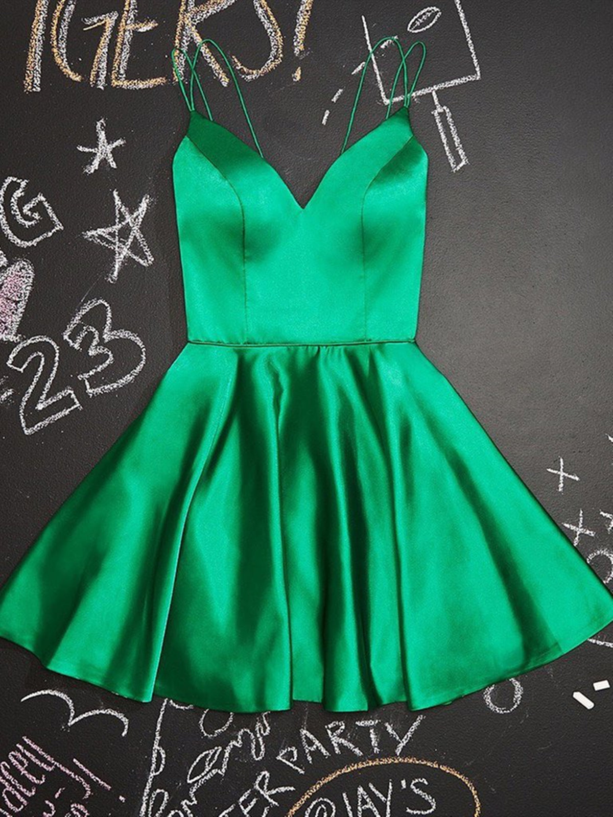 Robes de bal de fin d'année courtes en satin vert, col en V, coupe trapèze, style formel