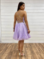 Robes de bal courtes trapèze en tulle dos nu à col V et décolleté en V, robes de soirée lilas