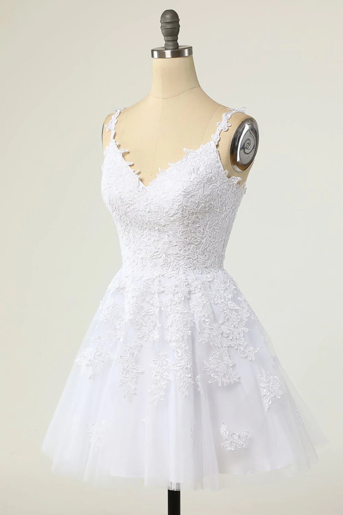 Robe de bal blanche courte trapèze en tulle et dentelle, dos nu, col en V et col en V