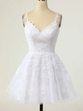 Robe de bal blanche courte trapèze en tulle et dentelle, dos nu, col en V et col en V