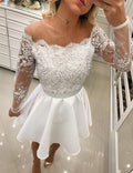 Robe de bal courte trapèze blanche en dentelle et mousseline à manches longues