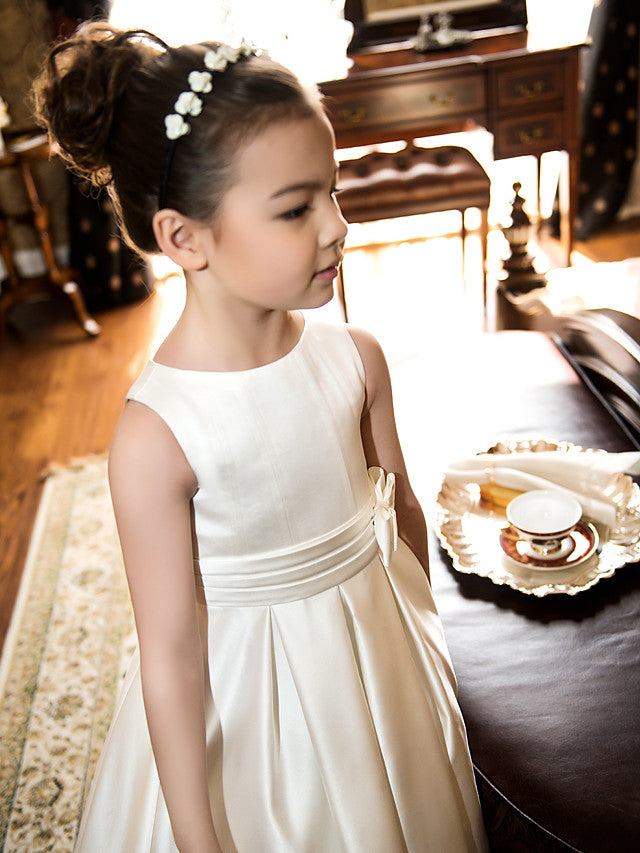 Robes courtes de princesse en satin à col rond pour mariage, première communion et demoiselle d'honneur