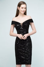 Robes de bal noires courtes à paillettes, fourreau et épaules dénudées