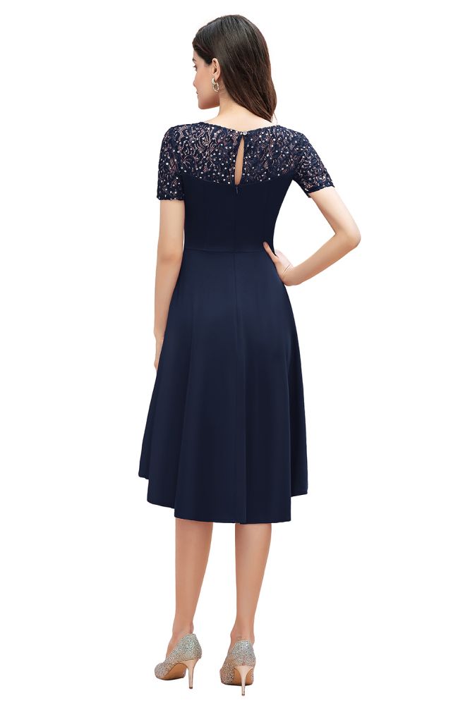 Robe de cocktail bordeaux à sequins, coupe asymétrique, manches courtes, style trapèze, idéale pour tous les jours.