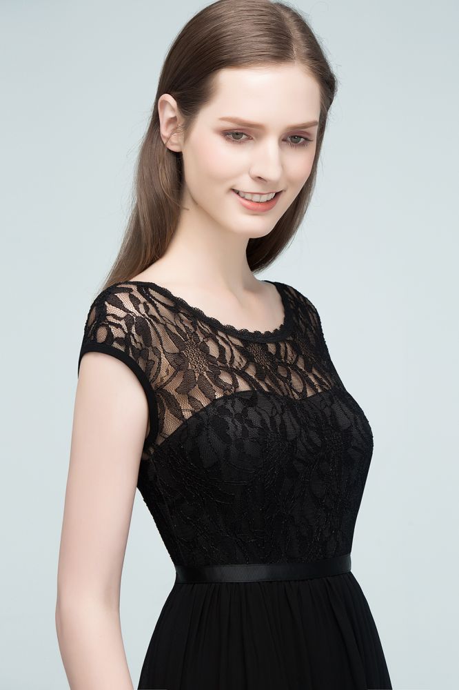 Vestidos de dama de honor de encaje, corte en A, manga corta y largo hasta el suelo, con fajín.