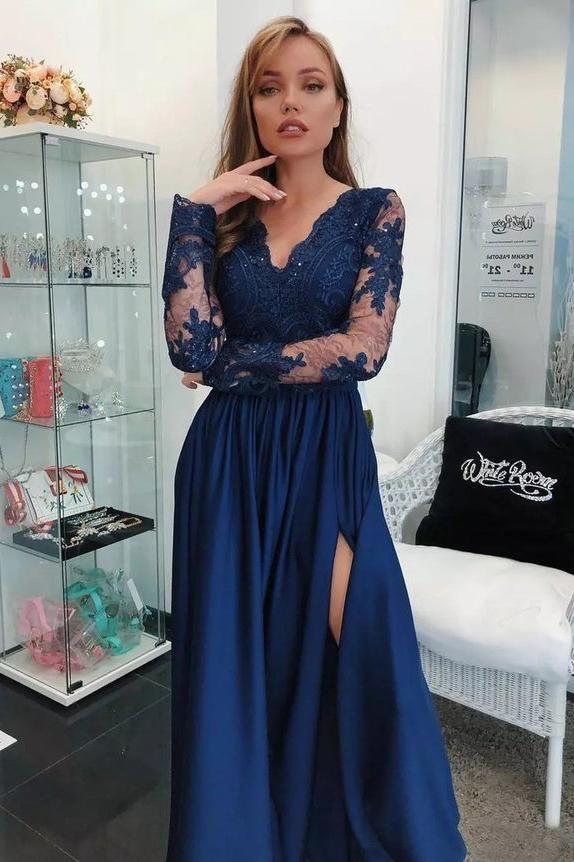 Simple Applique V-Neck Split Sleeveless Prom Dresses with Charming Beads