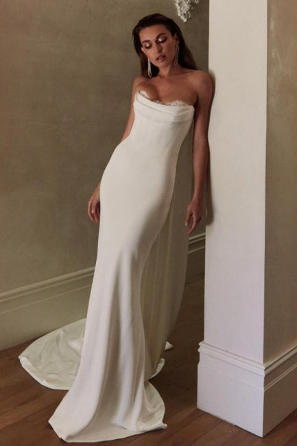 Robe de mariée sirène longue et simple en satin ivoire sans bretelles avec dentelle