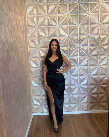 Robe de bal sirène simple et longue, bretelles spaghetti, col en V, sans manches, avec fente