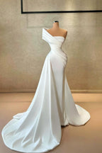 Robe de mariée sirène blanche simple et longue, asymétrique, en satin sans manches