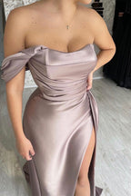 Robe de bal sirène simple en satin, sans manches, à épaules dénudées et fendue sur le devant