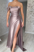 Robe de bal sirène simple en satin, sans manches, à épaules dénudées et fendue sur le devant