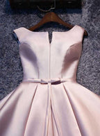 Robe de bal courte en satin rose simple, coupe trapèze, référence PD148