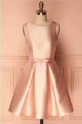 Robe de bal courte en satin simple avec nœud papillon PD146