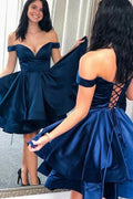 Robe de bal courte simple en satin, coupe trapèze, épaules dénudées et dos nu