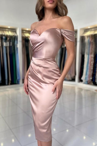 Robe de soirée simple en satin à manches courtes et épaules dénudées avec volants