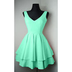 Vestidos sencillos de satén con escote en V para fiestas de bienvenida, vestidos cortos de graduación PD084