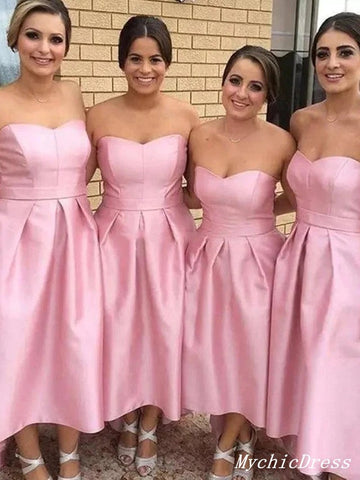 Vestidos cortos de dama de honor de satén rosa intenso, vestidos sencillos de novia con escote corazón para invitadas de boda