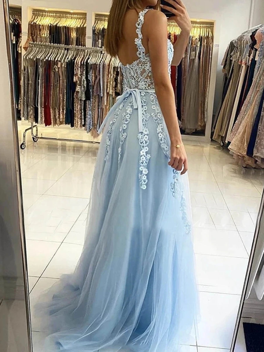 Vestidos de graduación largos de corte A, color azul celeste, con tirantes, tul, encaje floral y espalda descubierta.