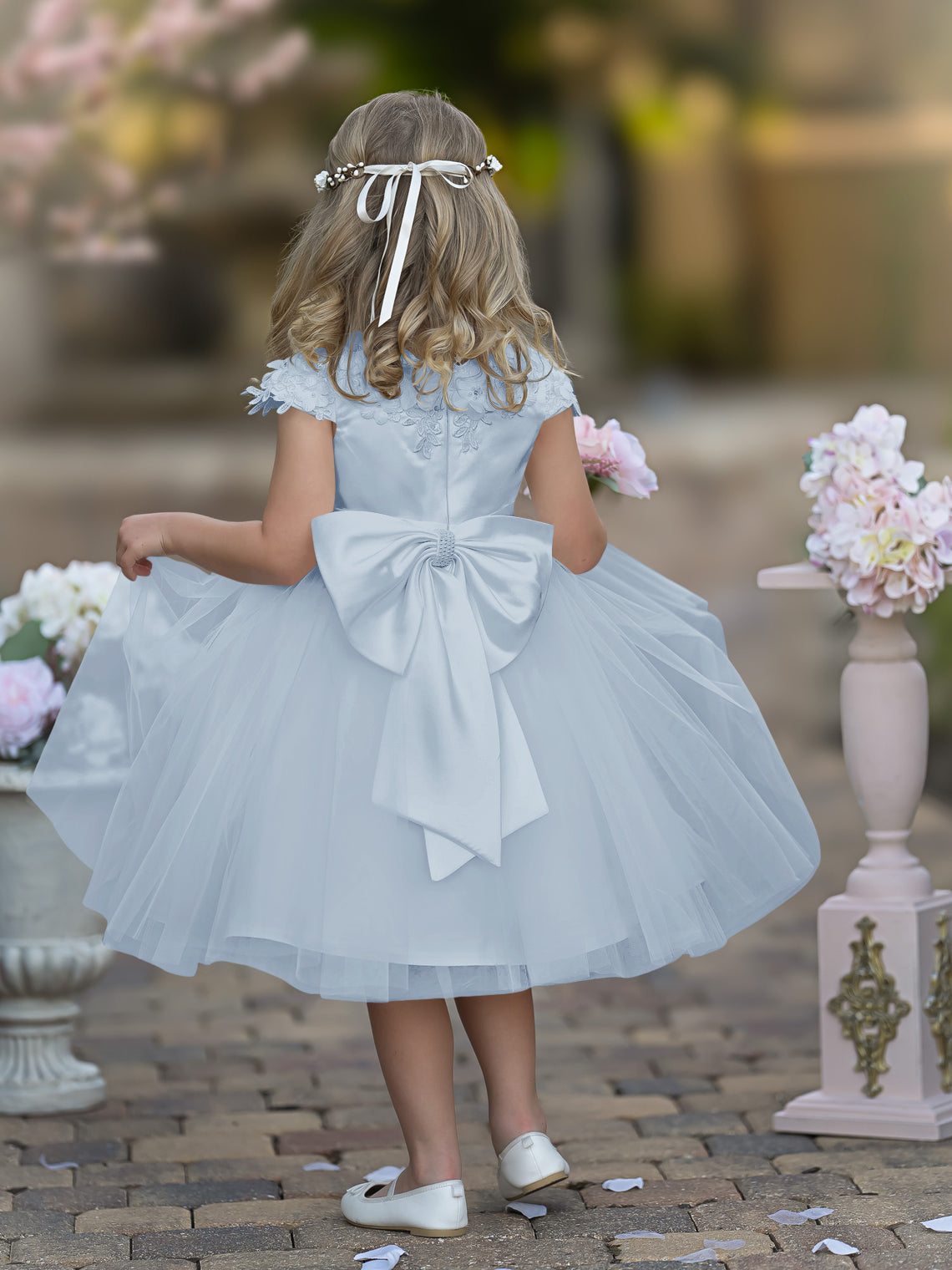 Vestido de niña de las flores de la Primera Comunión, color marfil, de tul satinado hasta la rodilla 